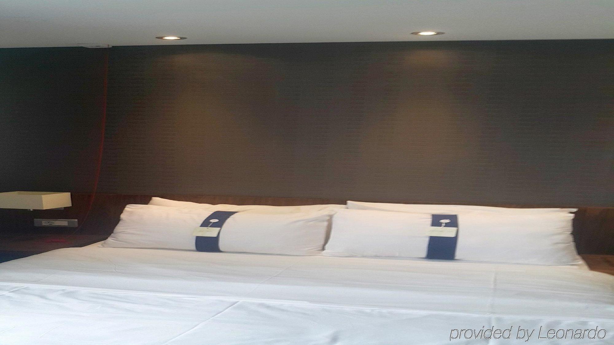 Holiday Inn Express Istanbul-Altunizade By Ihg Ngoại thất bức ảnh